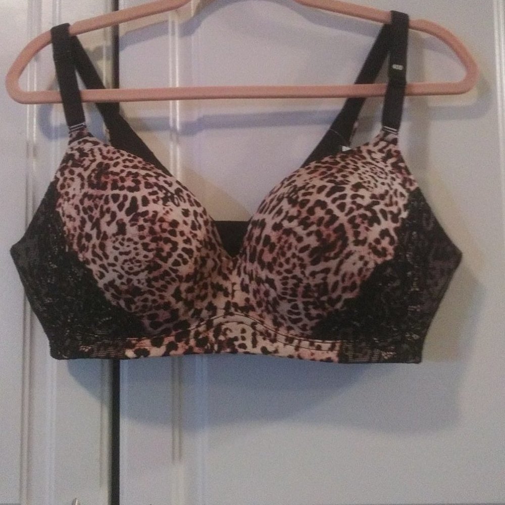 Wire Free Push Up Plunge with Lace & Leopard Print